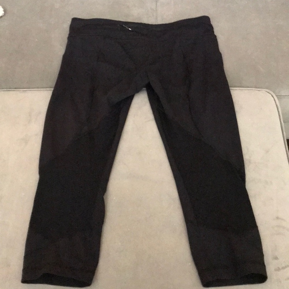 💯% Authentic Lululemon Capris